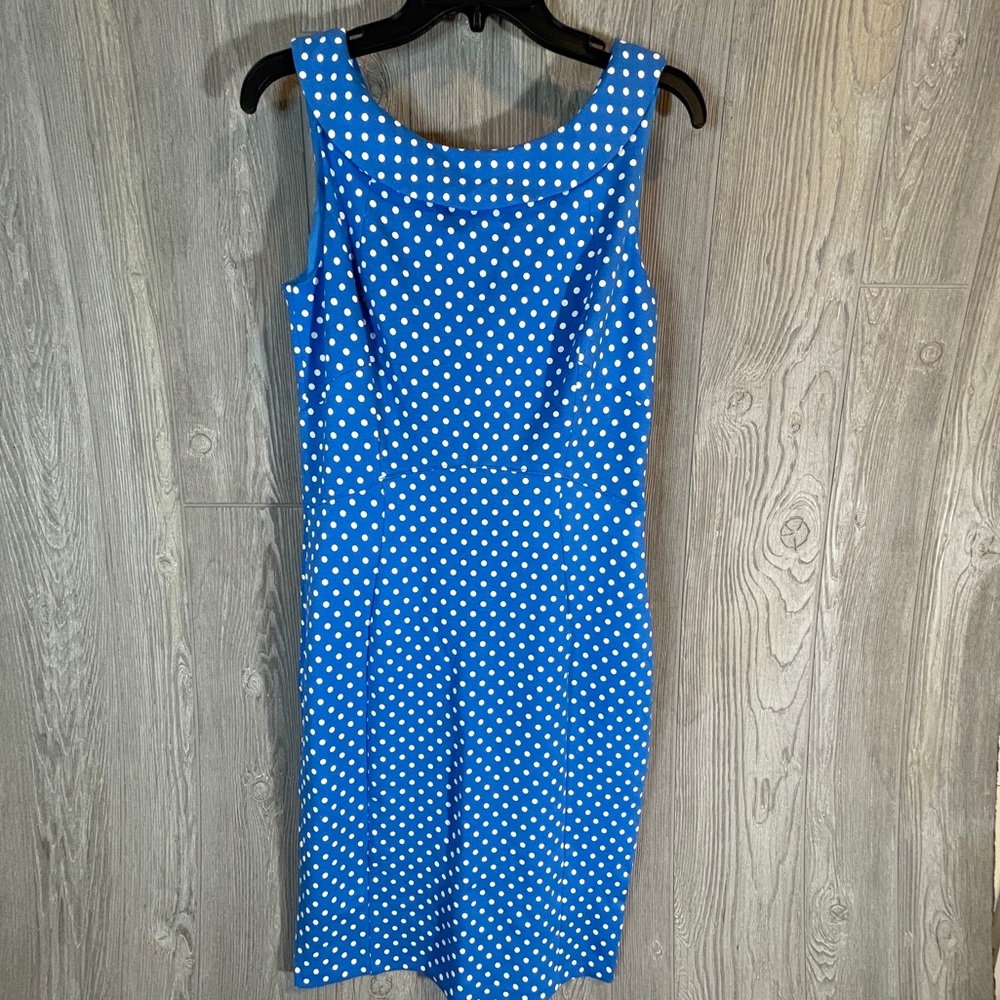 Lands' End ponte knit sleeveless dress size 4 light blue polka dot